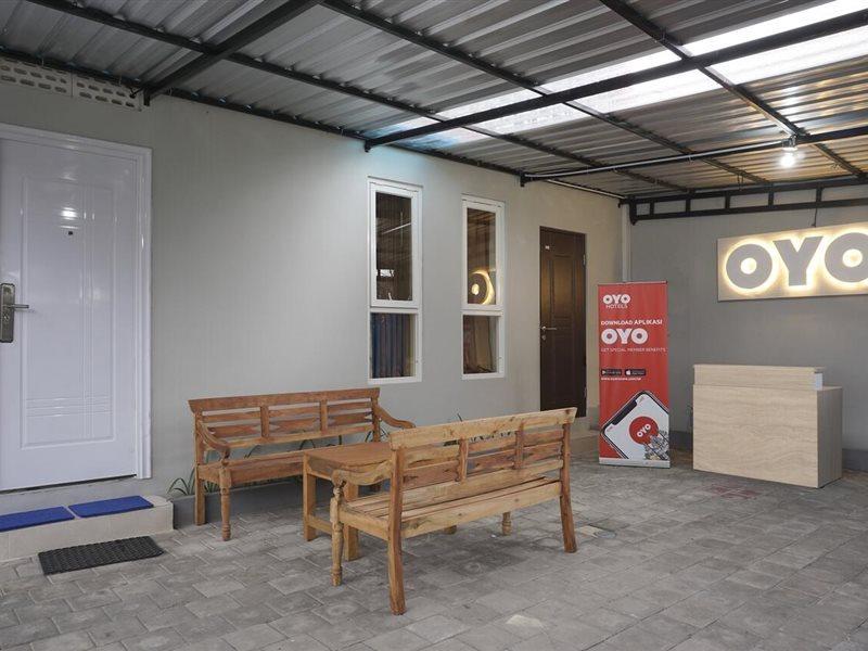 Super Oyo 90033 Dehome Family Melati Kültér fotó